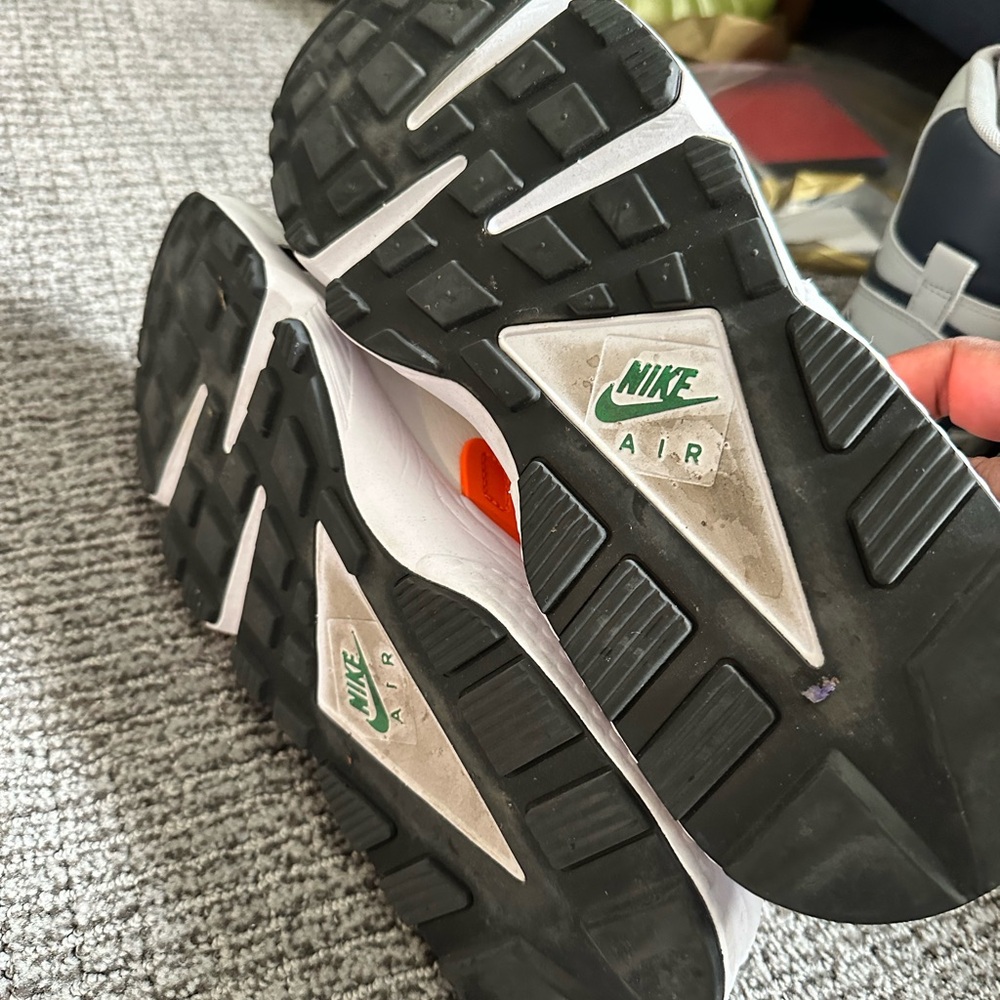 Nike Air Huarache Men’s Shoes  - Green, Black, White, and Orange - Picture 4 of 4